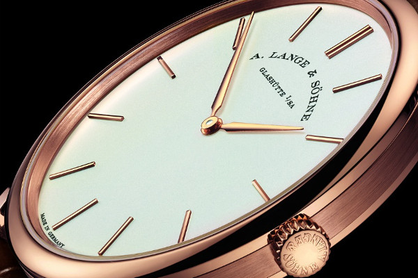 A-Lange-Sohne-Saxonia-Thin-pub01