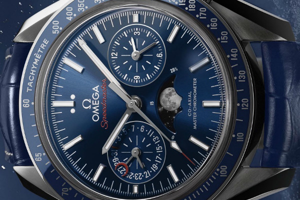 Omega Speedmaster Moonphase02pub