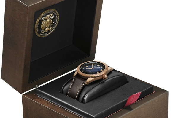 Oris-Carl-Brashearpub03