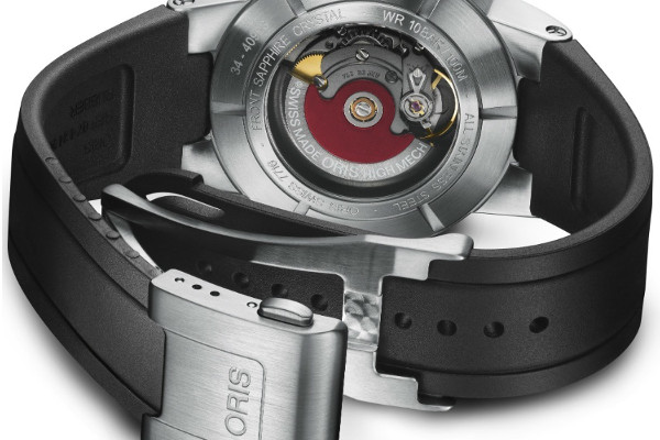 Oris-Williams-Engine-Date-aBlogtoWatch03pub