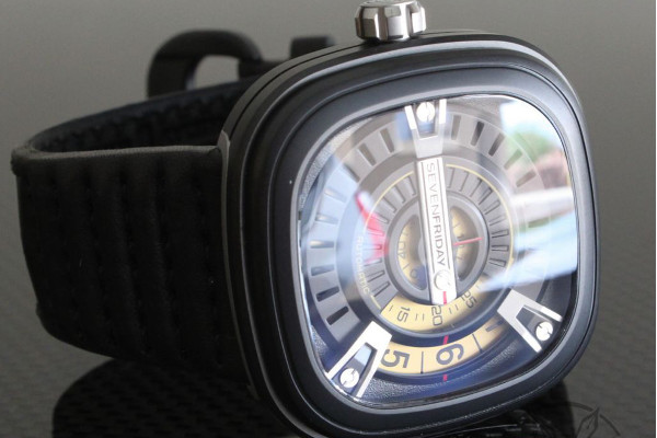 SevenFridayM1-201pub